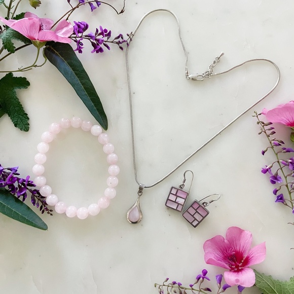 Rose Quartz Pendant Necklace, Earrings and Bracelet Set - Picture 4 of 11